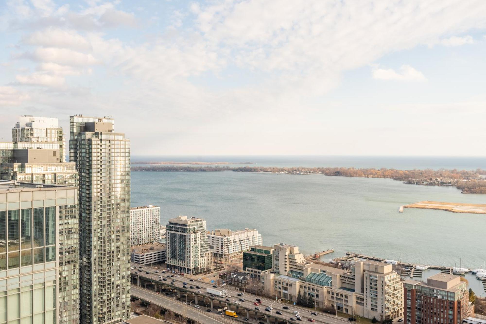 Globalstay Elegant Downtown Apartments تورونتو المظهر الخارجي الصورة