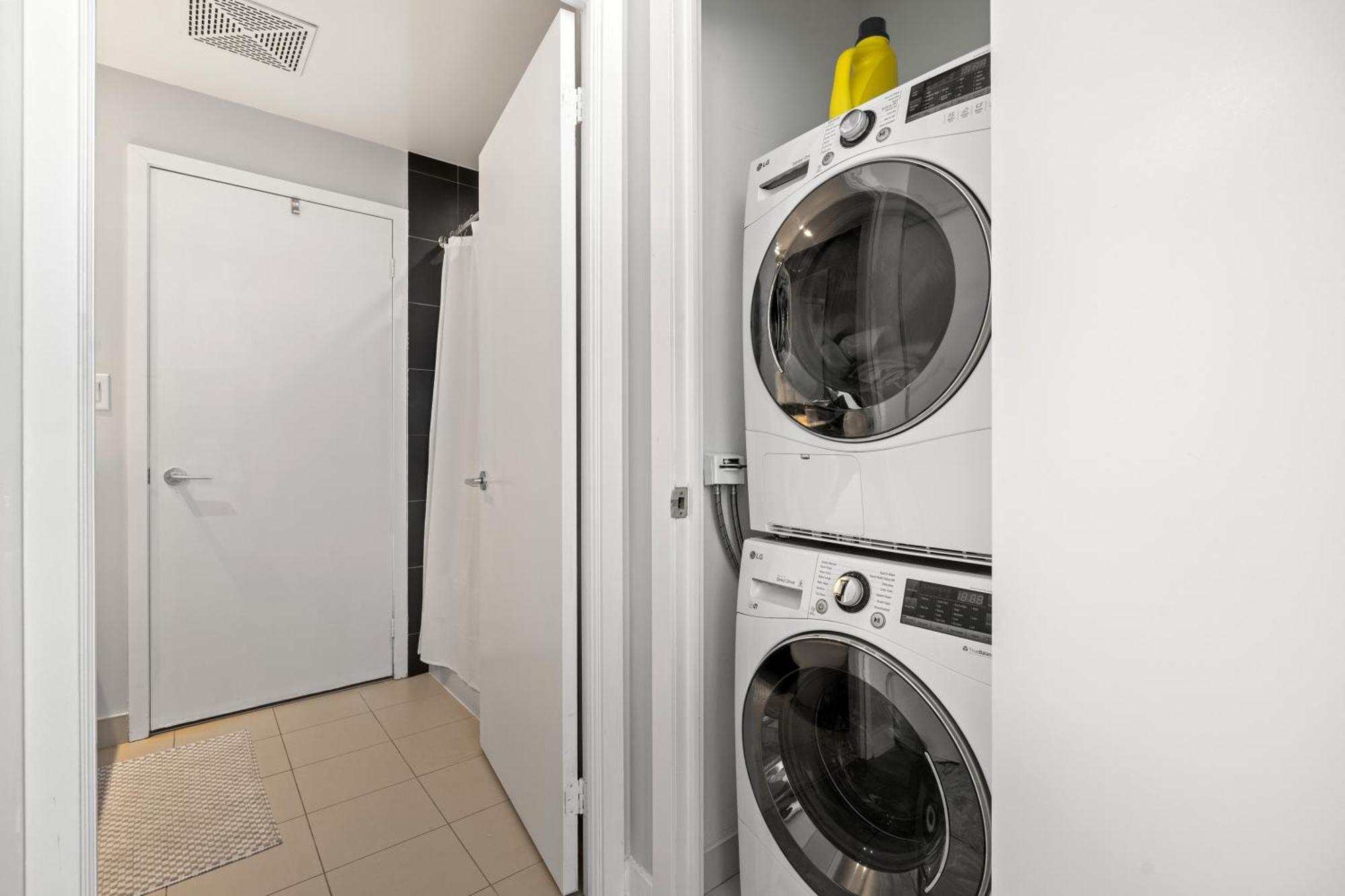 Globalstay Elegant Downtown Apartments تورونتو المظهر الخارجي الصورة