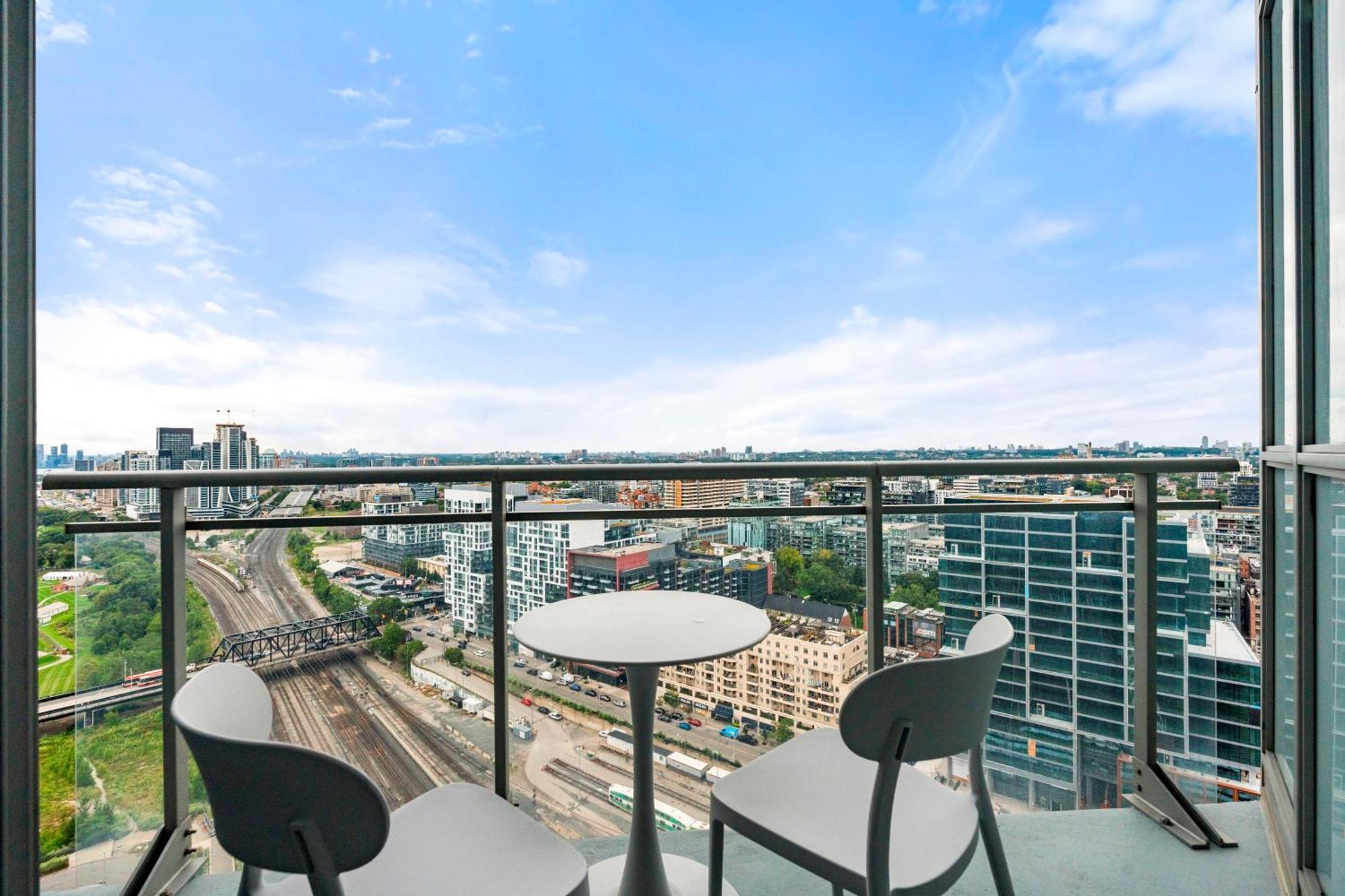 Globalstay Elegant Downtown Apartments تورونتو المظهر الخارجي الصورة