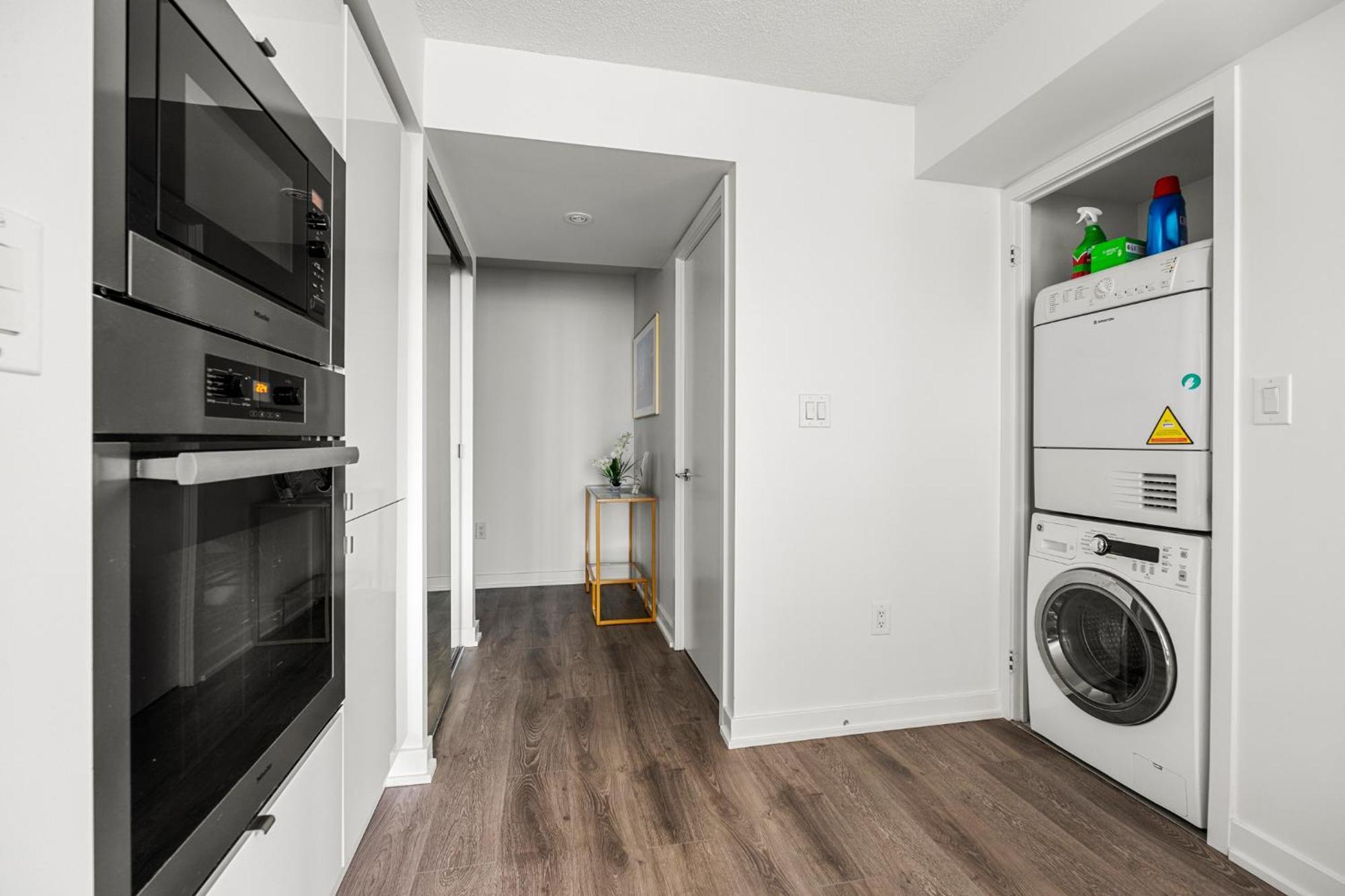 Globalstay Elegant Downtown Apartments تورونتو المظهر الخارجي الصورة